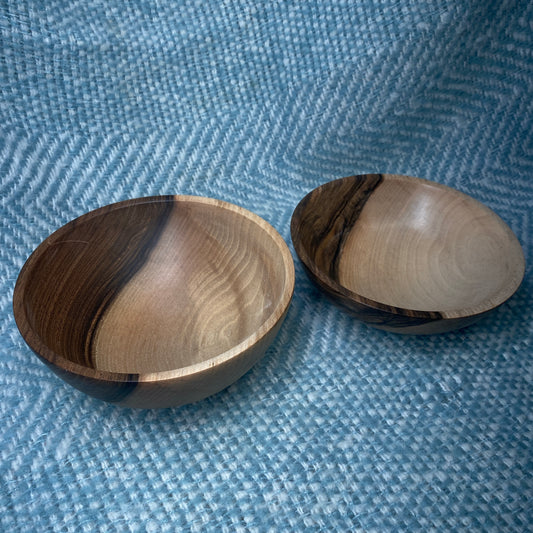 Walnut Small-Sized Bowl - 6" x 2"